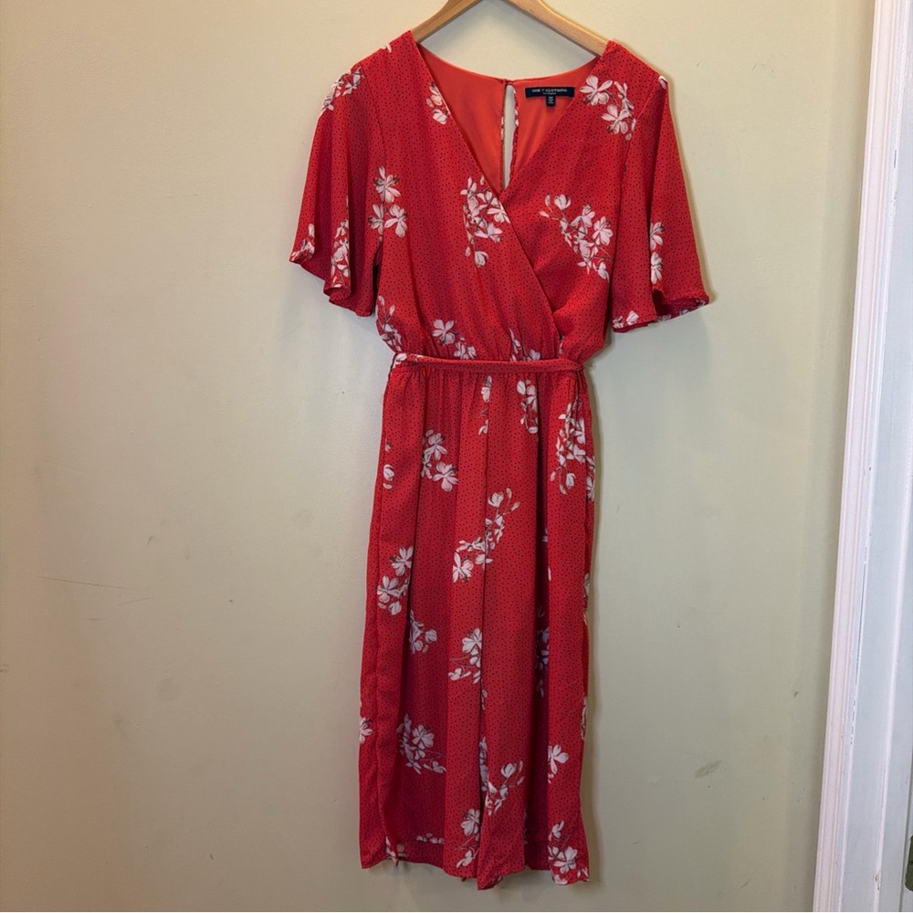 One Clothing Women’s Jumpsuit M Coral Floral Flutter Sleeve Crop Wide Leg
